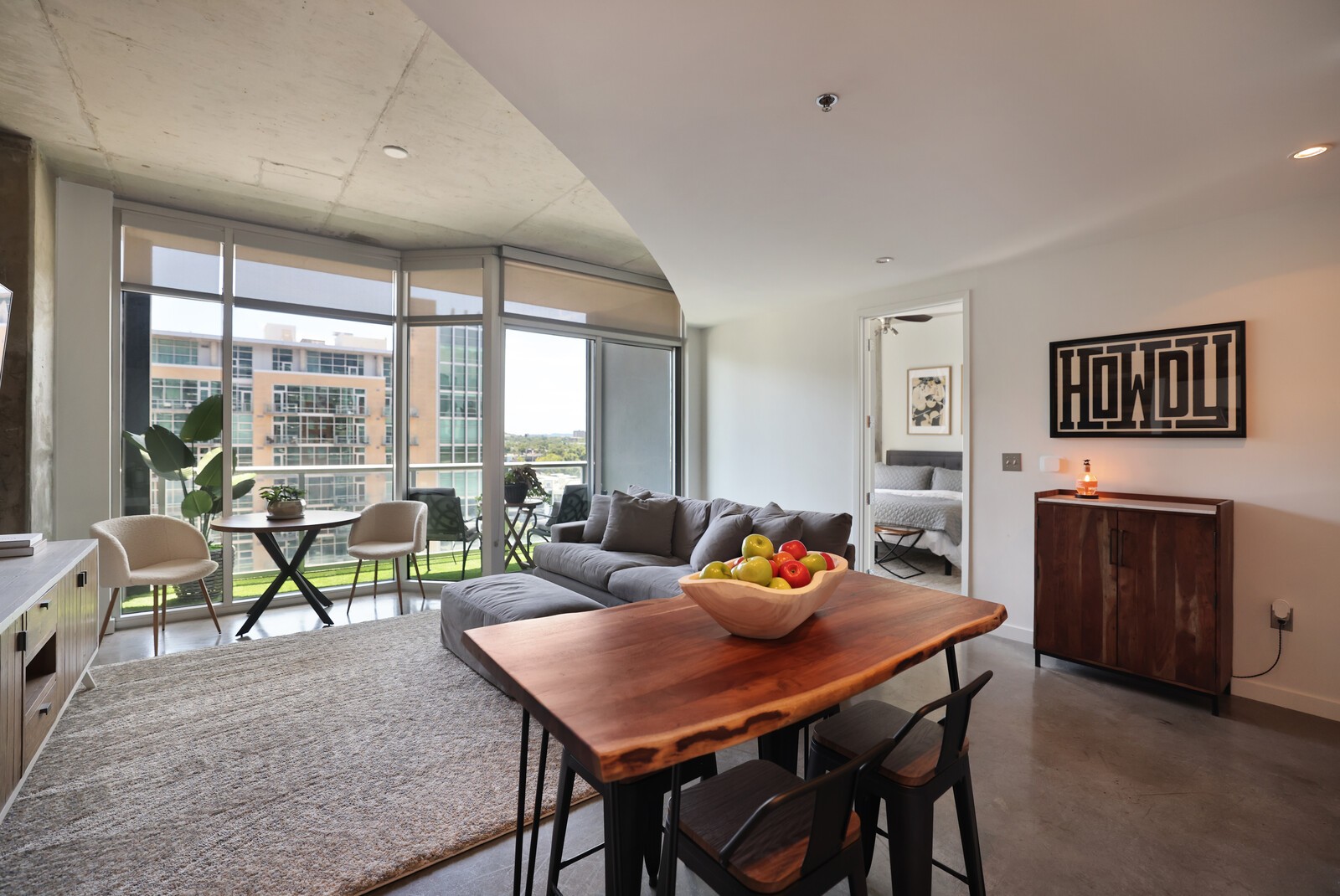 600 12th Ave S Unit: 1706
