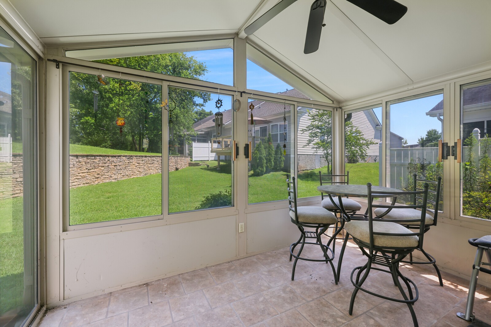 131 Harbor Village Dr