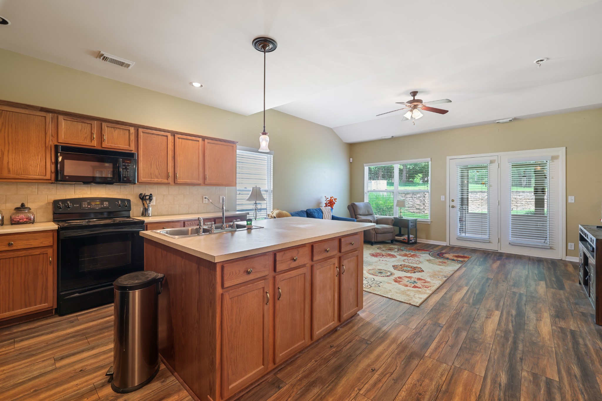 131 Harbor Village Dr