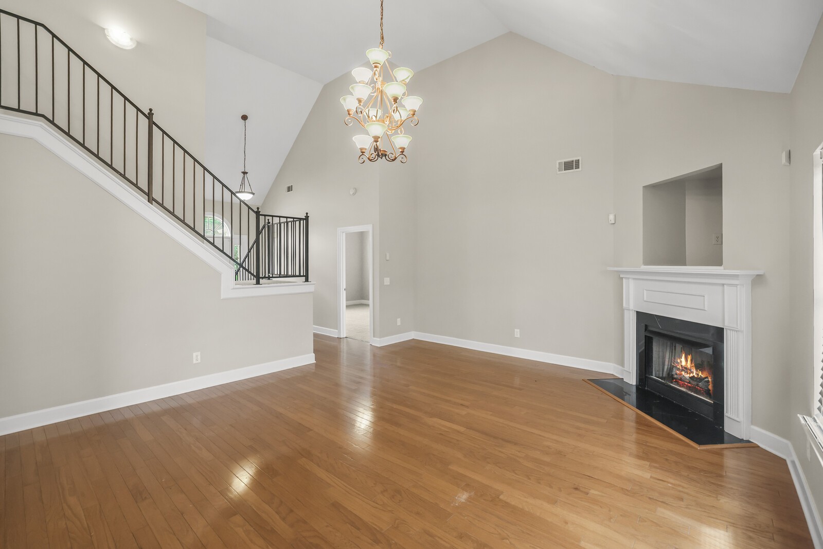 5241 Ticonderoga Ave