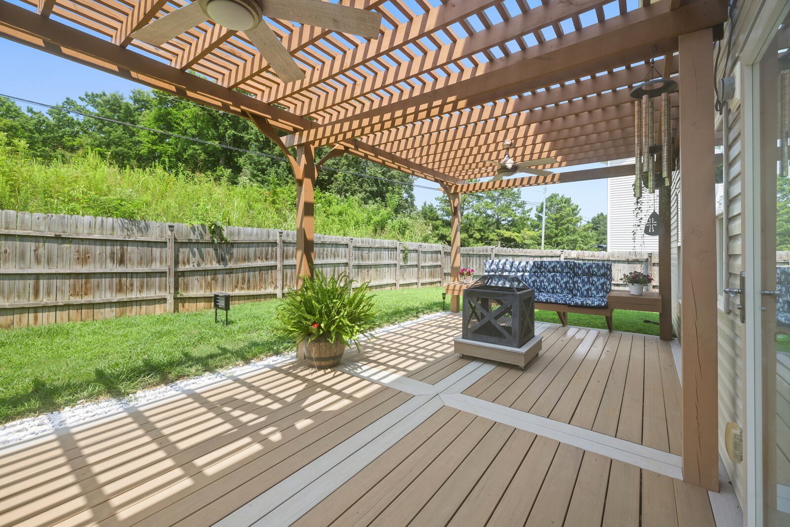 541 Burchell Ln