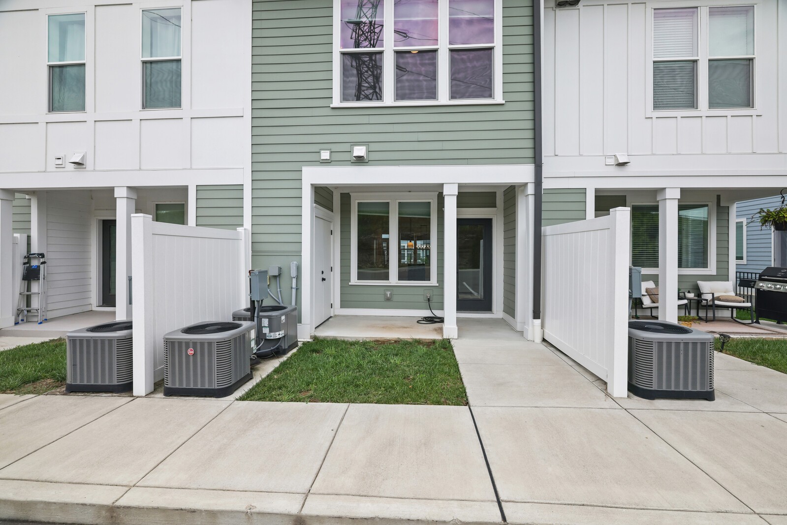 114 Stella Dr