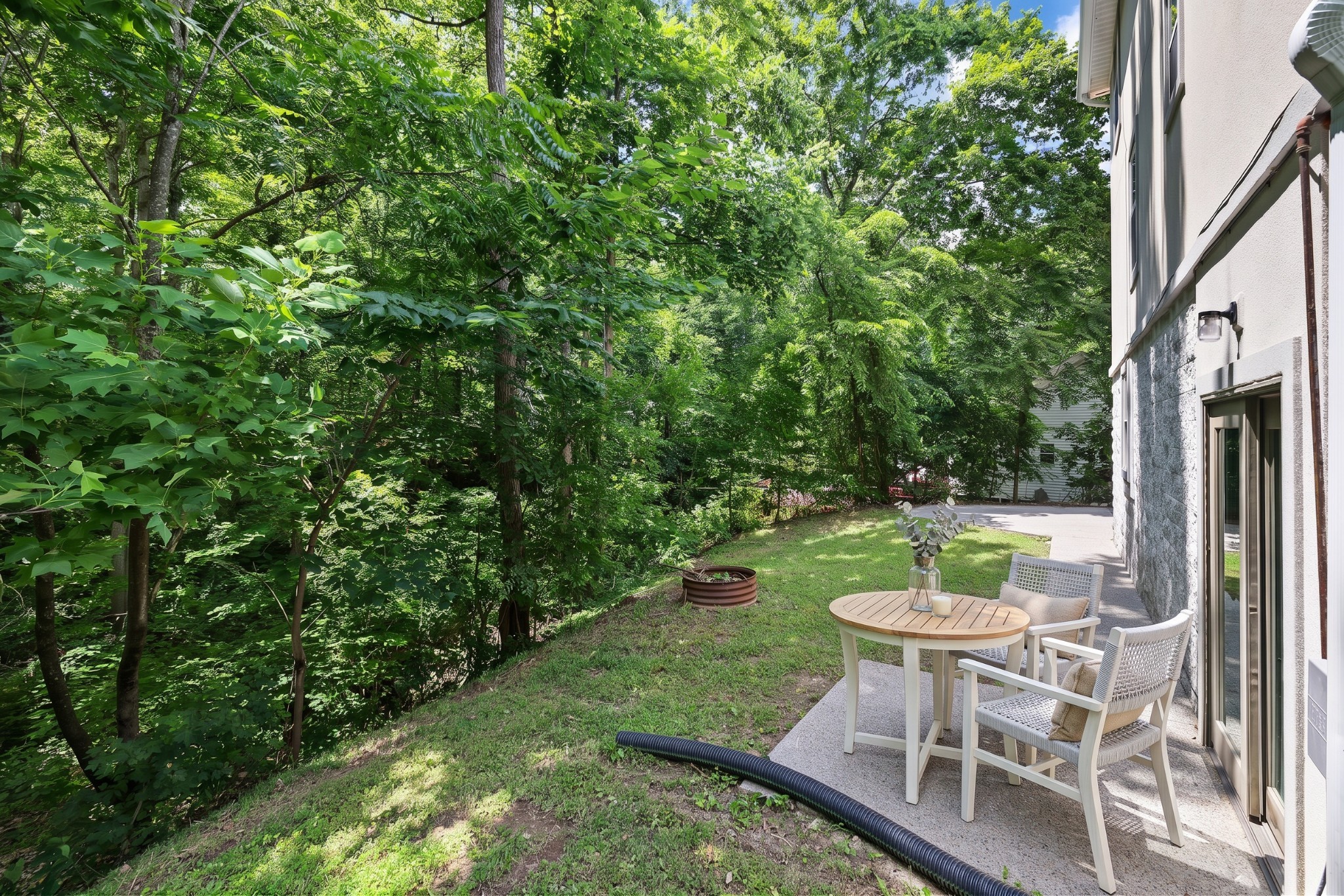 5048 Appalachain Dr