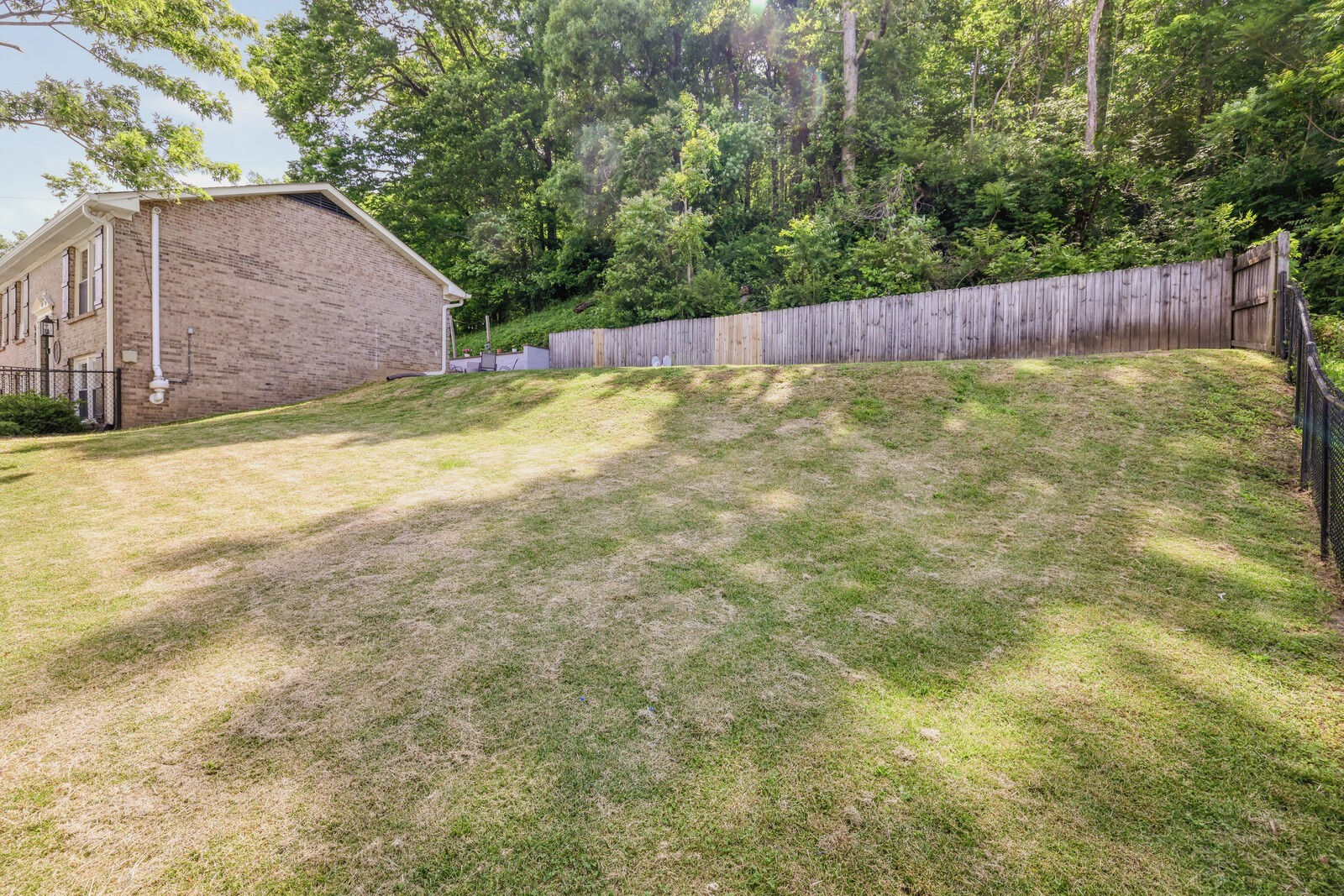 525 Holt Valley Rd