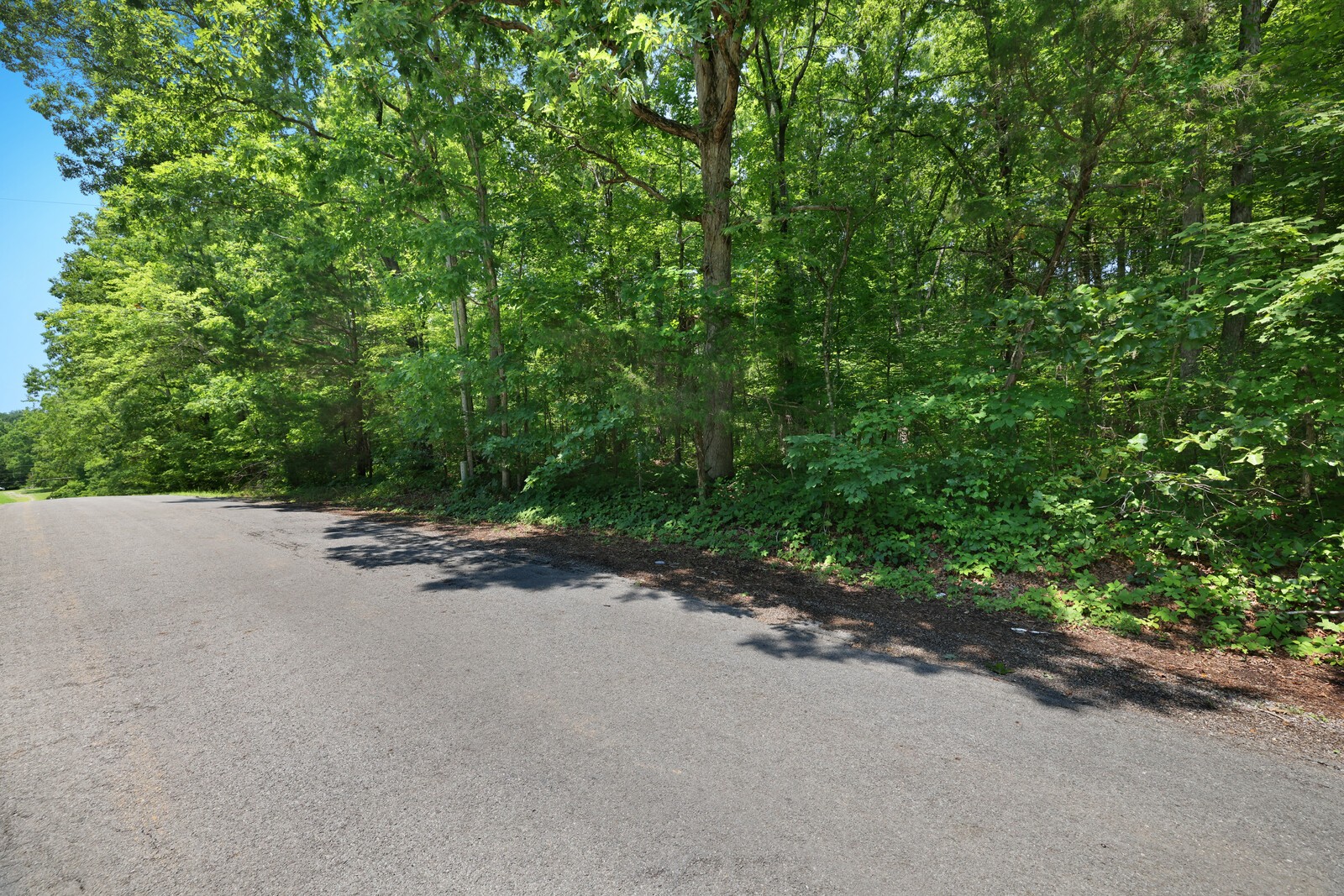 2 Crescent Dr