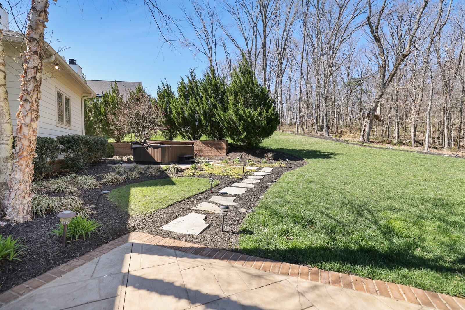 8642 Belladonna Dr