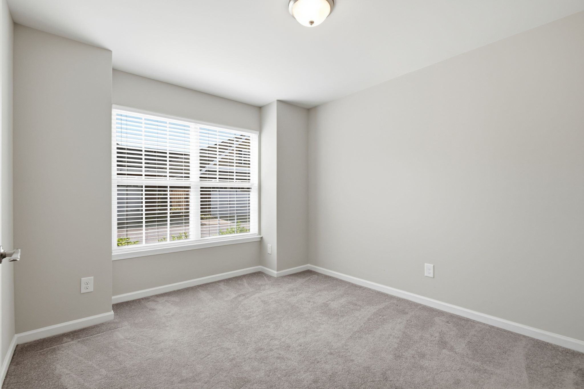 395 Devon Chase Hl Unit: 5603
