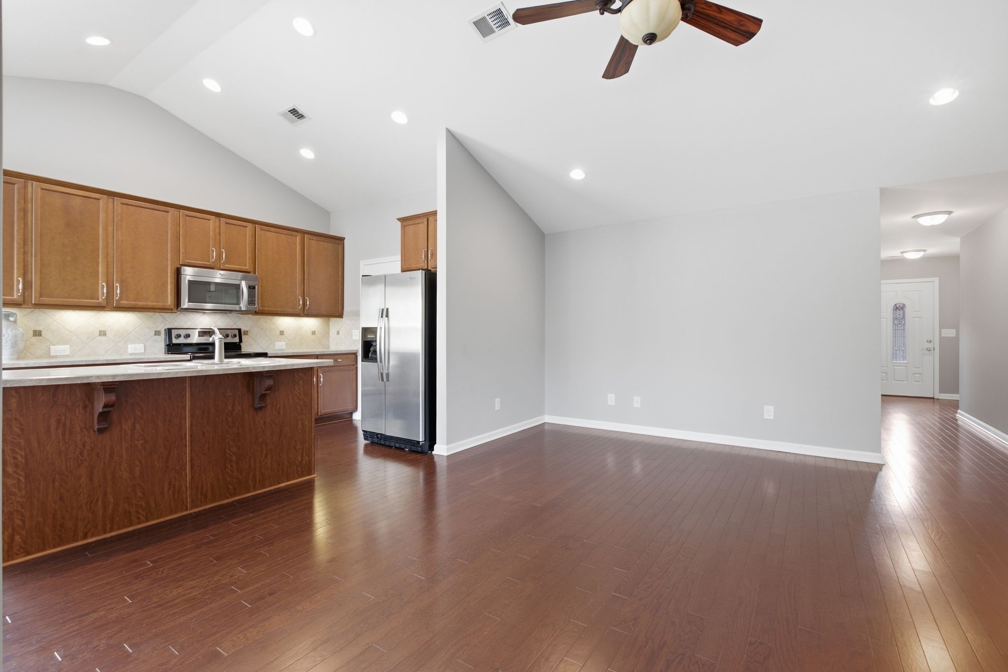 395 Devon Chase Hl Unit: 5603