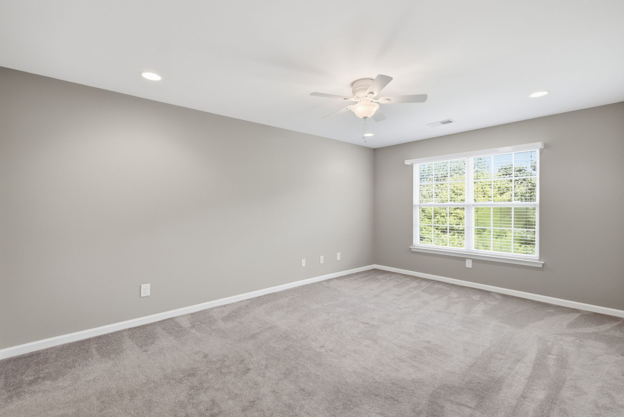 395 Devon Chase Hl Unit: 5603