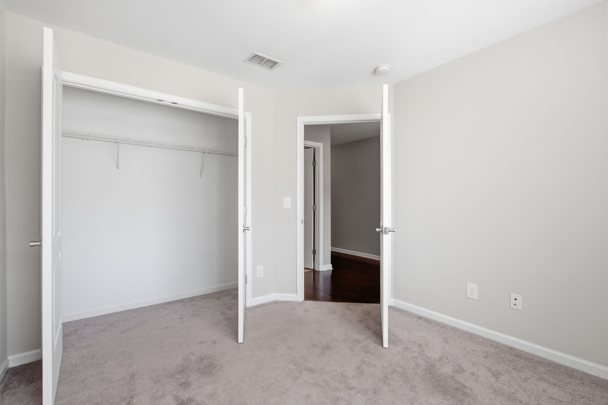 395 Devon Chase Hl Unit: 5603