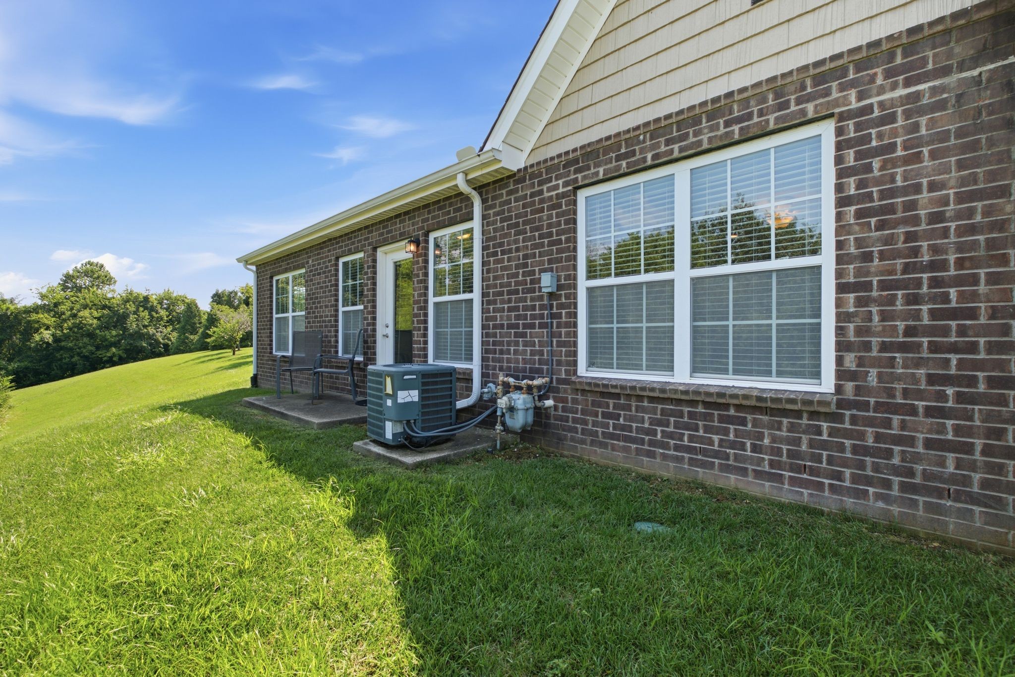 395 Devon Chase Hl Unit: 5603