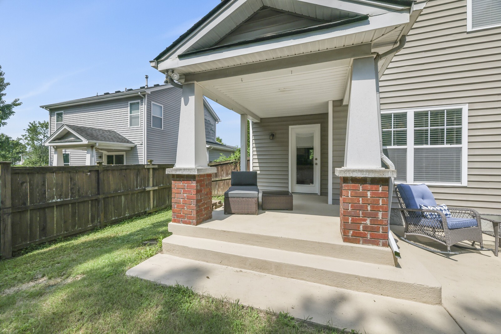 5497 Escalade Dr