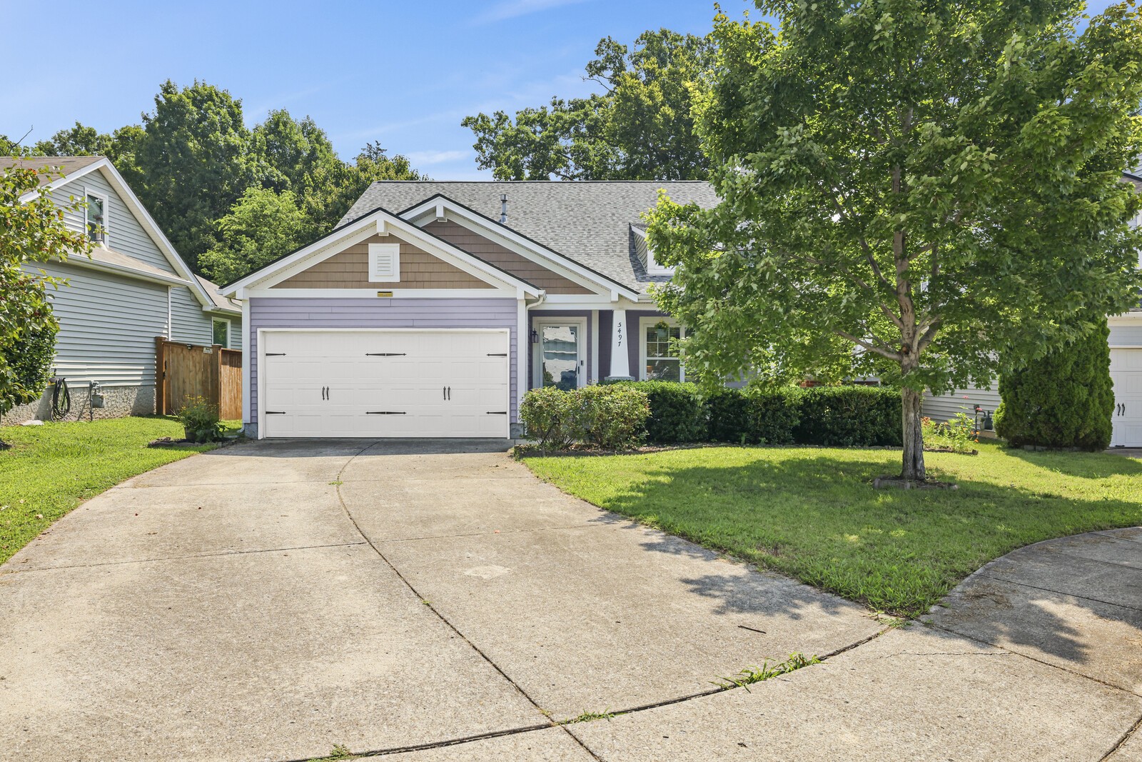 5497 Escalade Dr