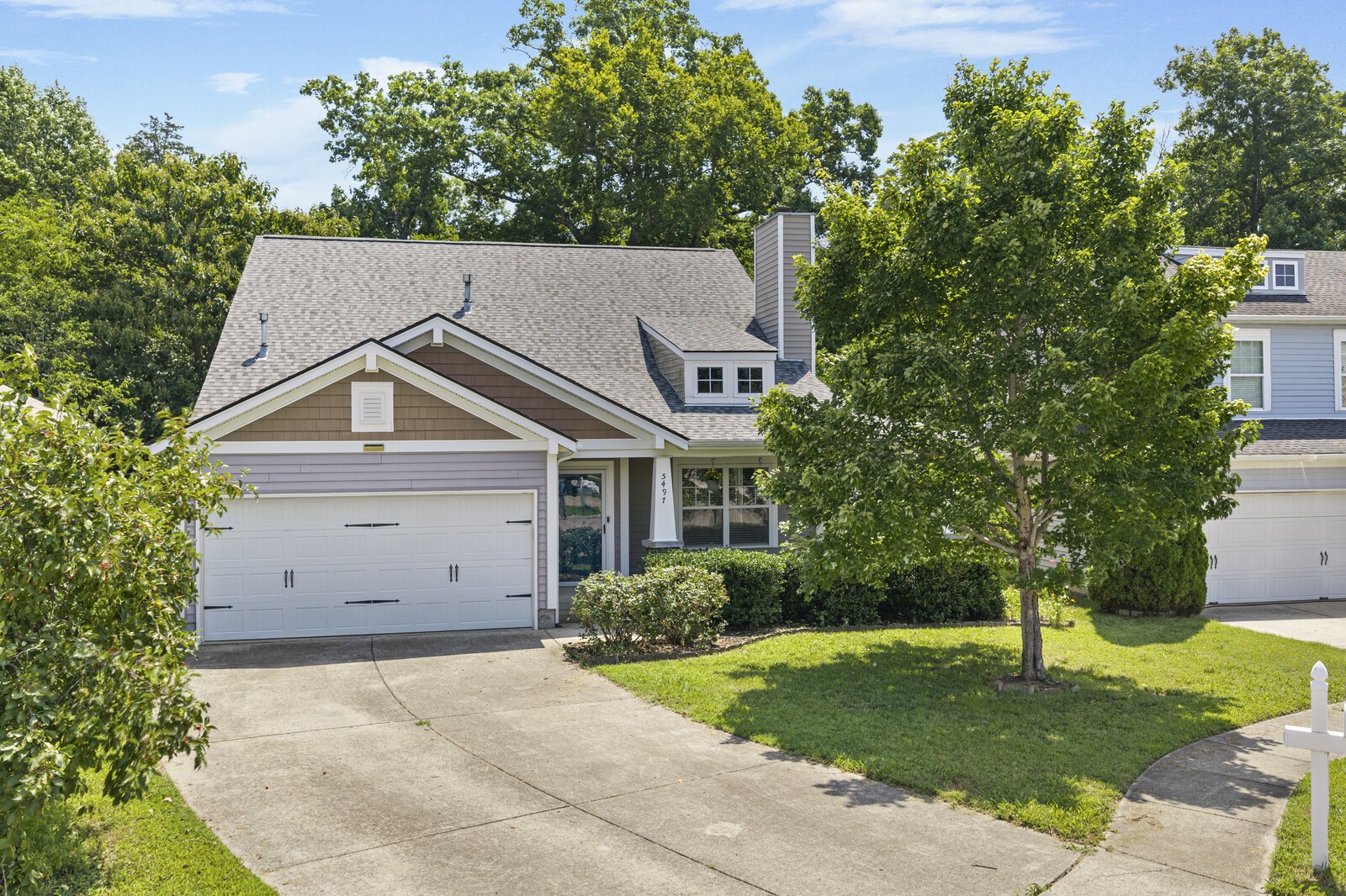 5497 Escalade Dr