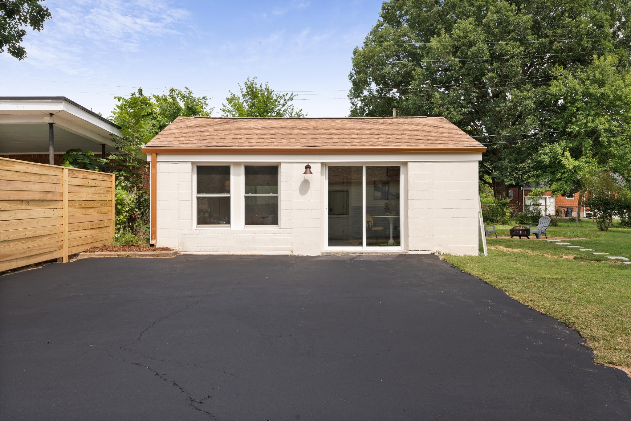 215 Cottage Ln