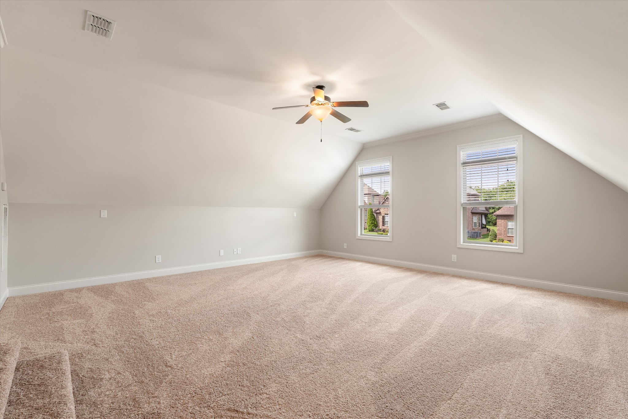 3134 Hidden Creek Dr