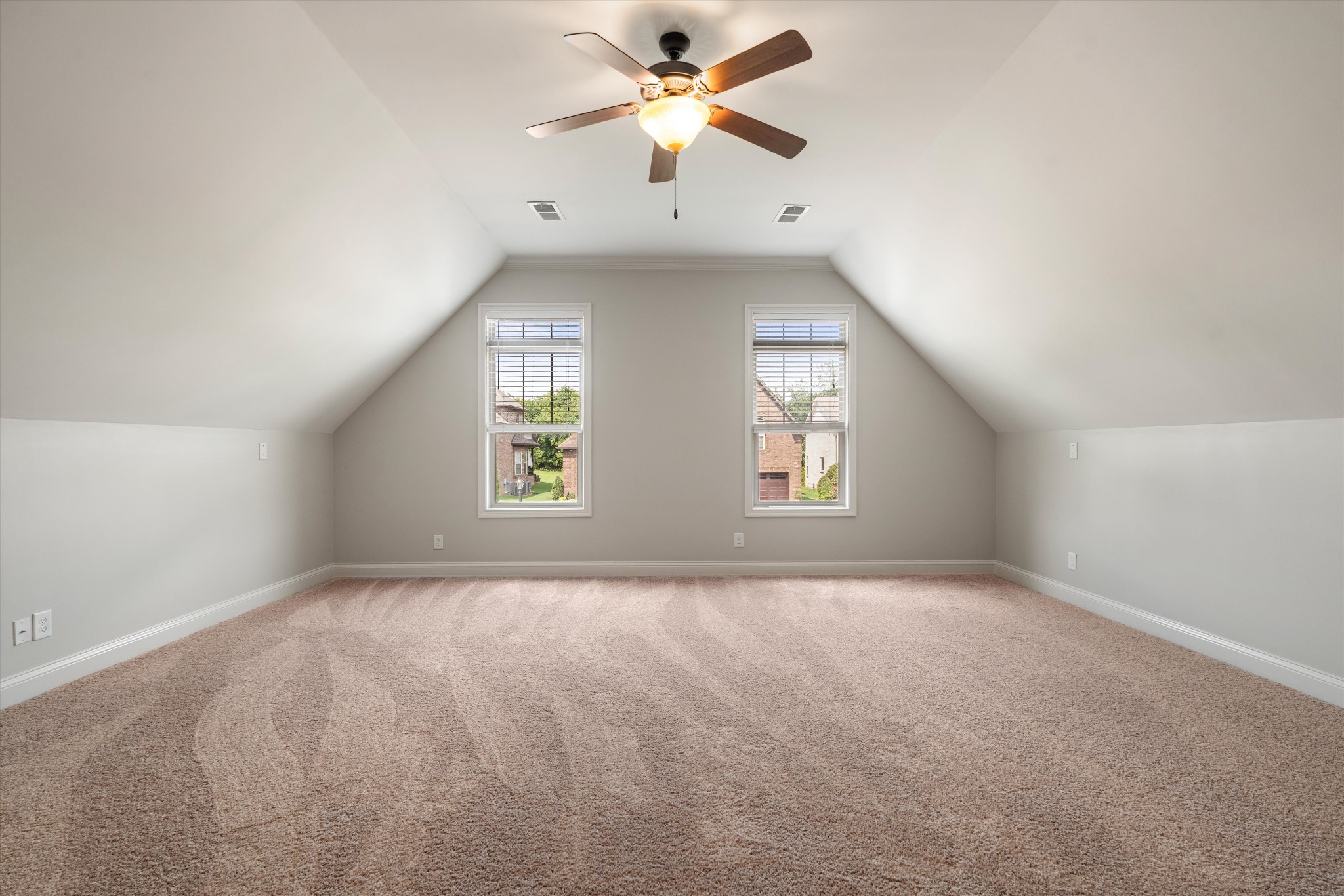 3134 Hidden Creek Dr