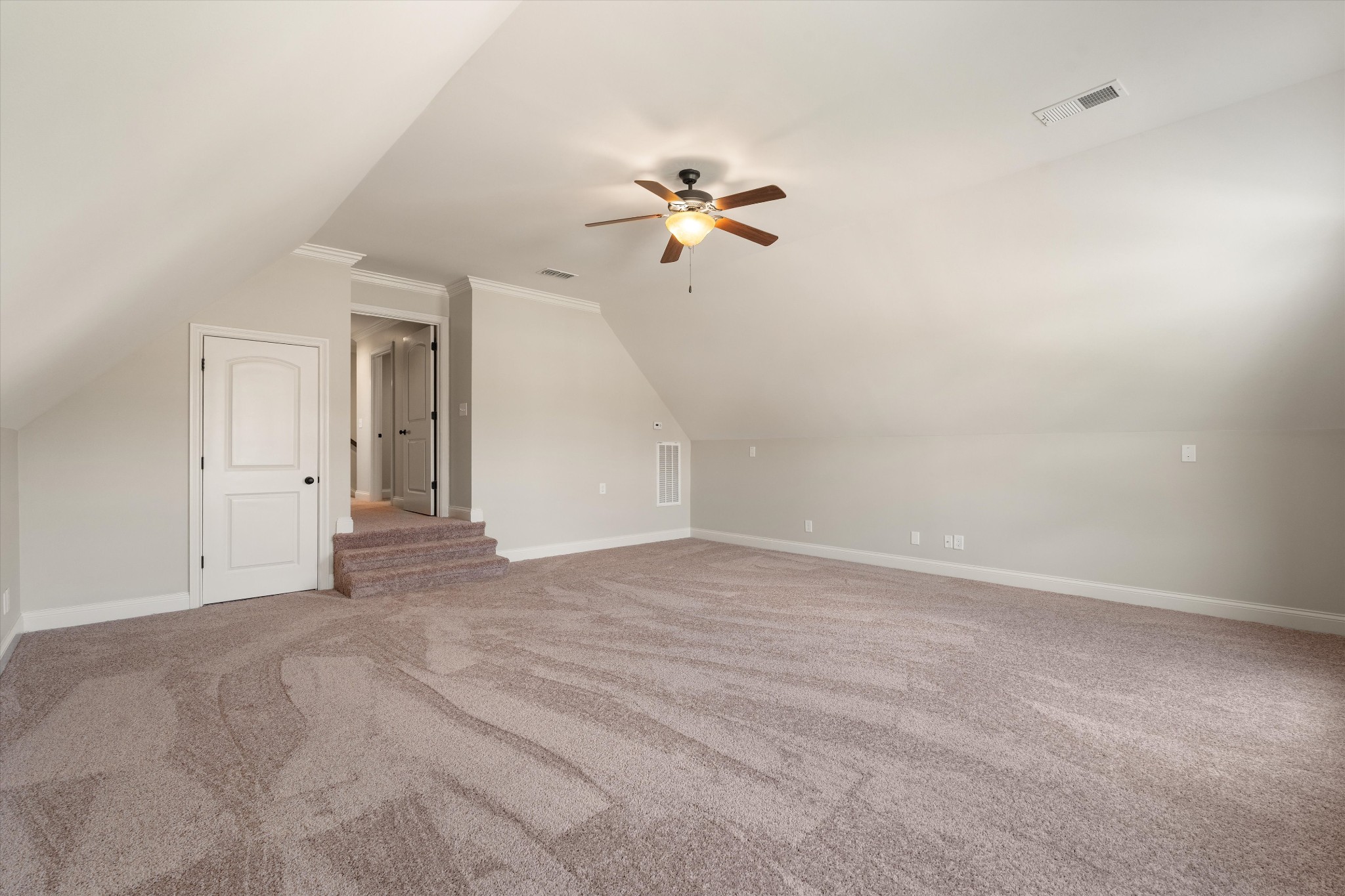 3134 Hidden Creek Dr
