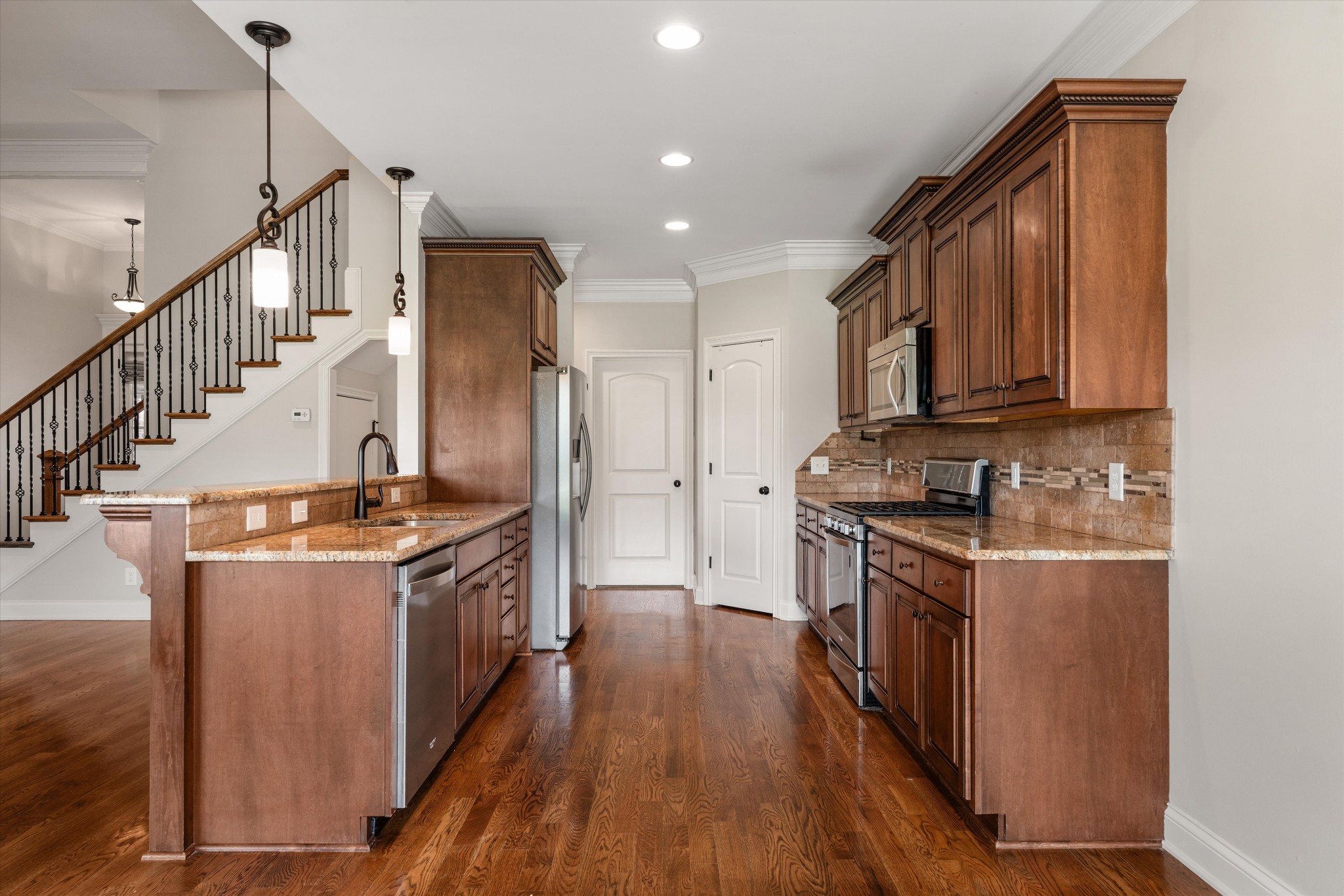 3134 Hidden Creek Dr