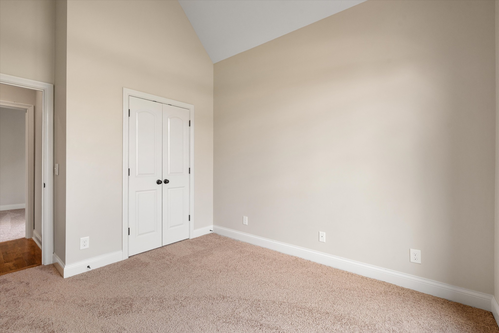 3134 Hidden Creek Dr