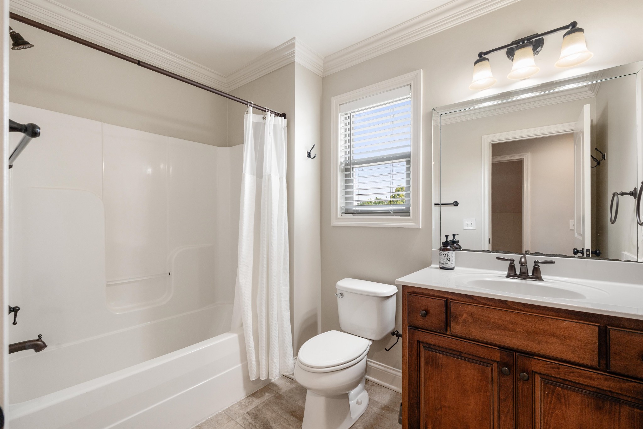 3134 Hidden Creek Dr