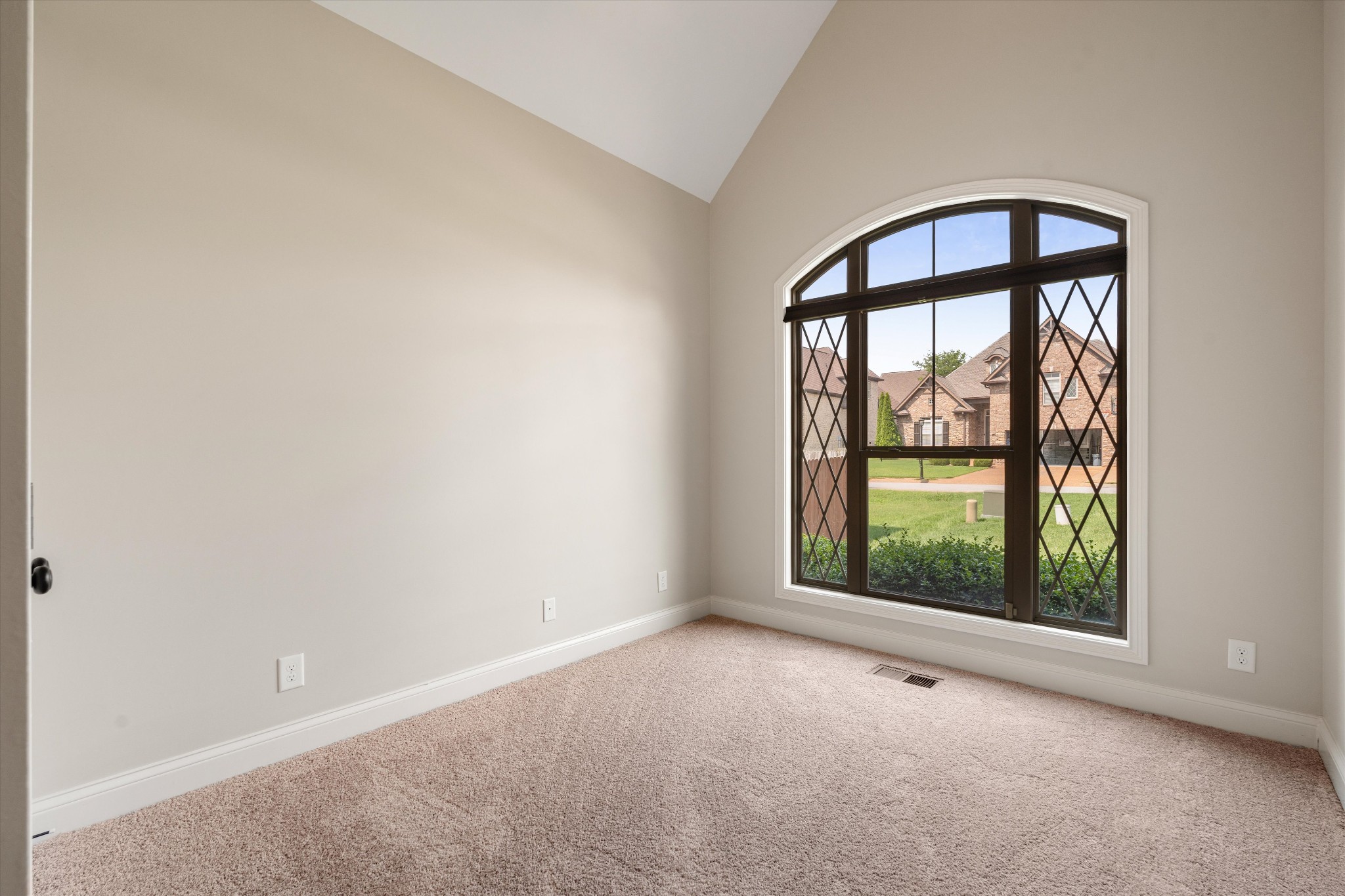3134 Hidden Creek Dr