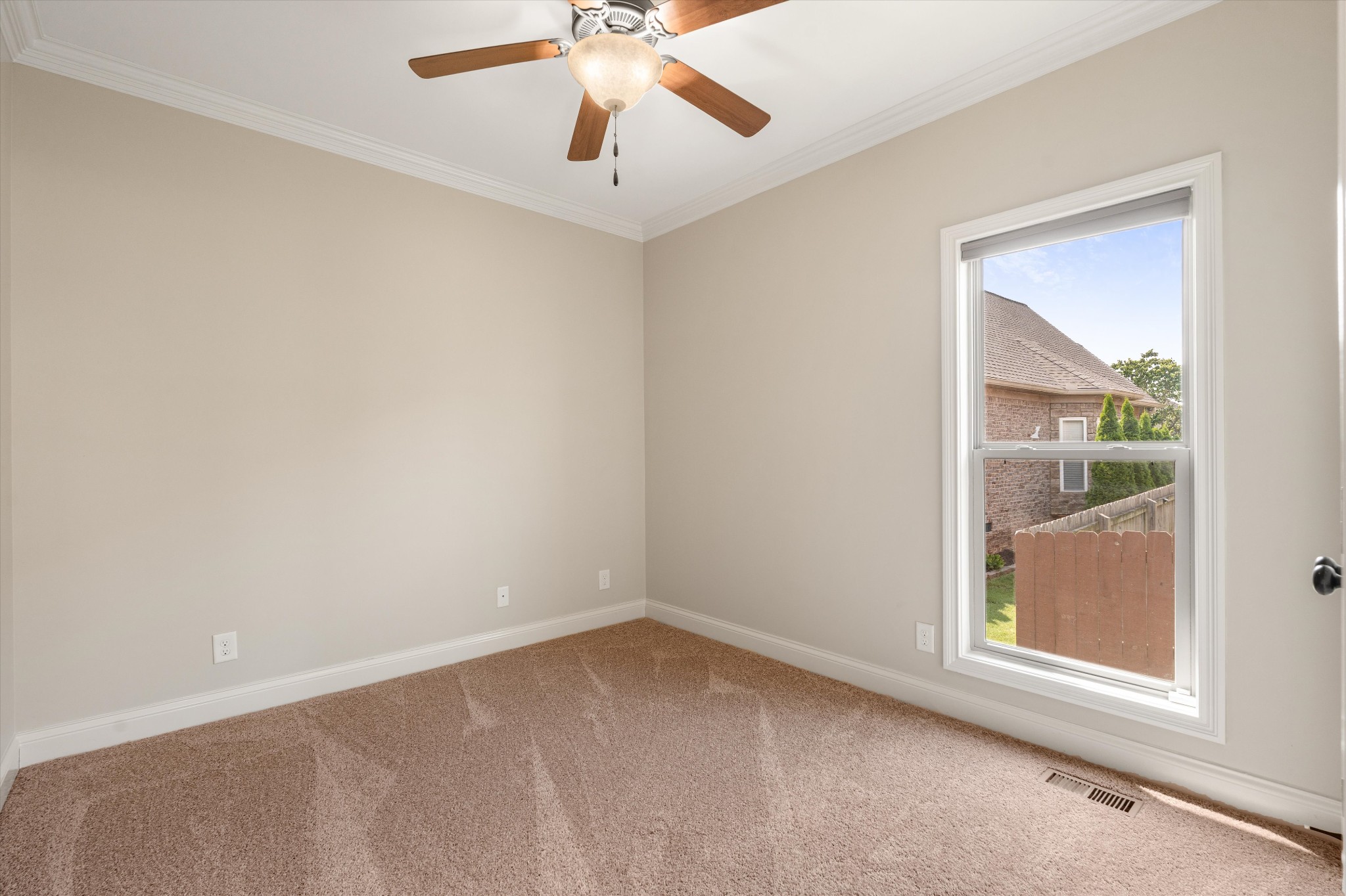 3134 Hidden Creek Dr