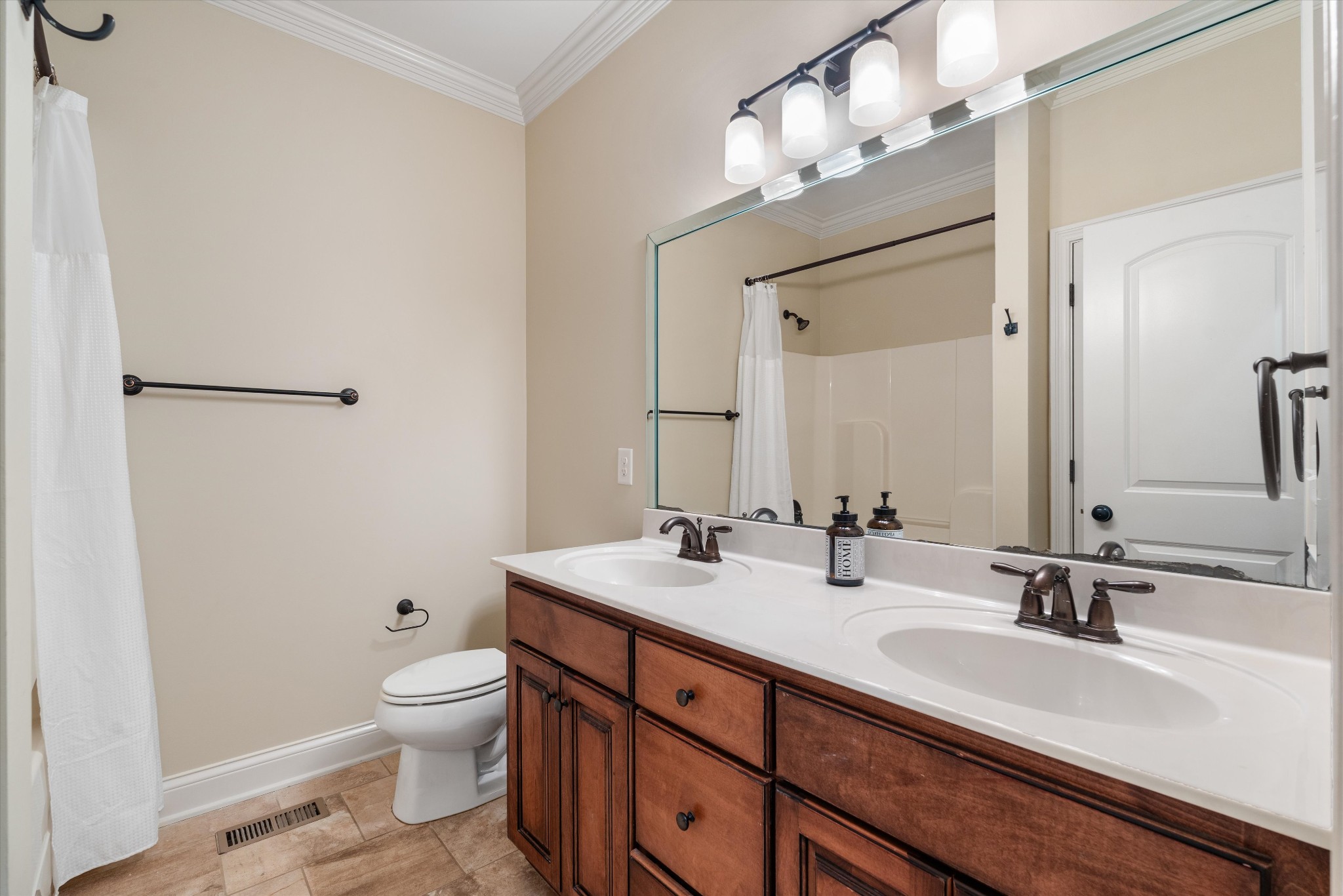 3134 Hidden Creek Dr