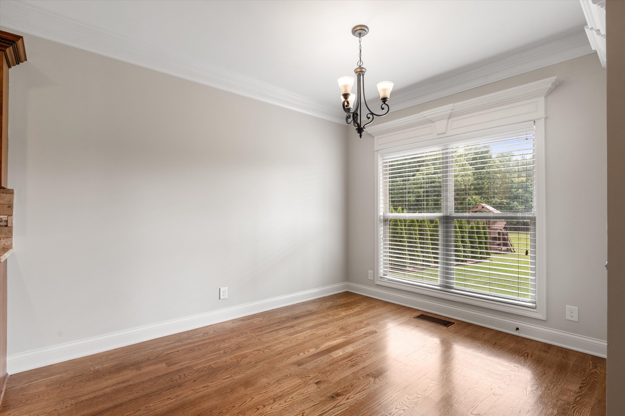 3134 Hidden Creek Dr