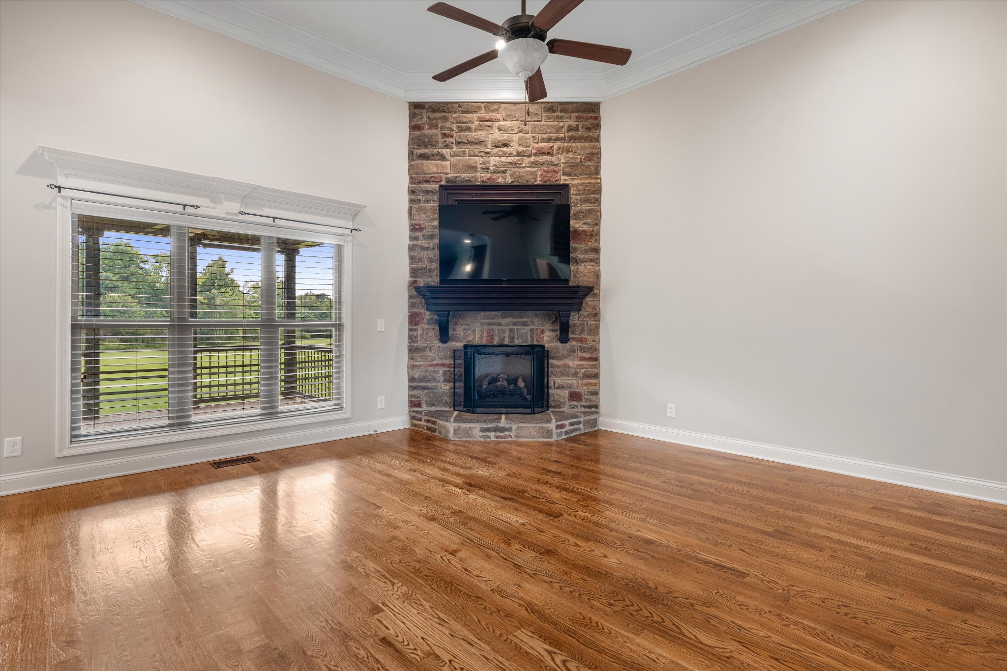 3134 Hidden Creek Dr