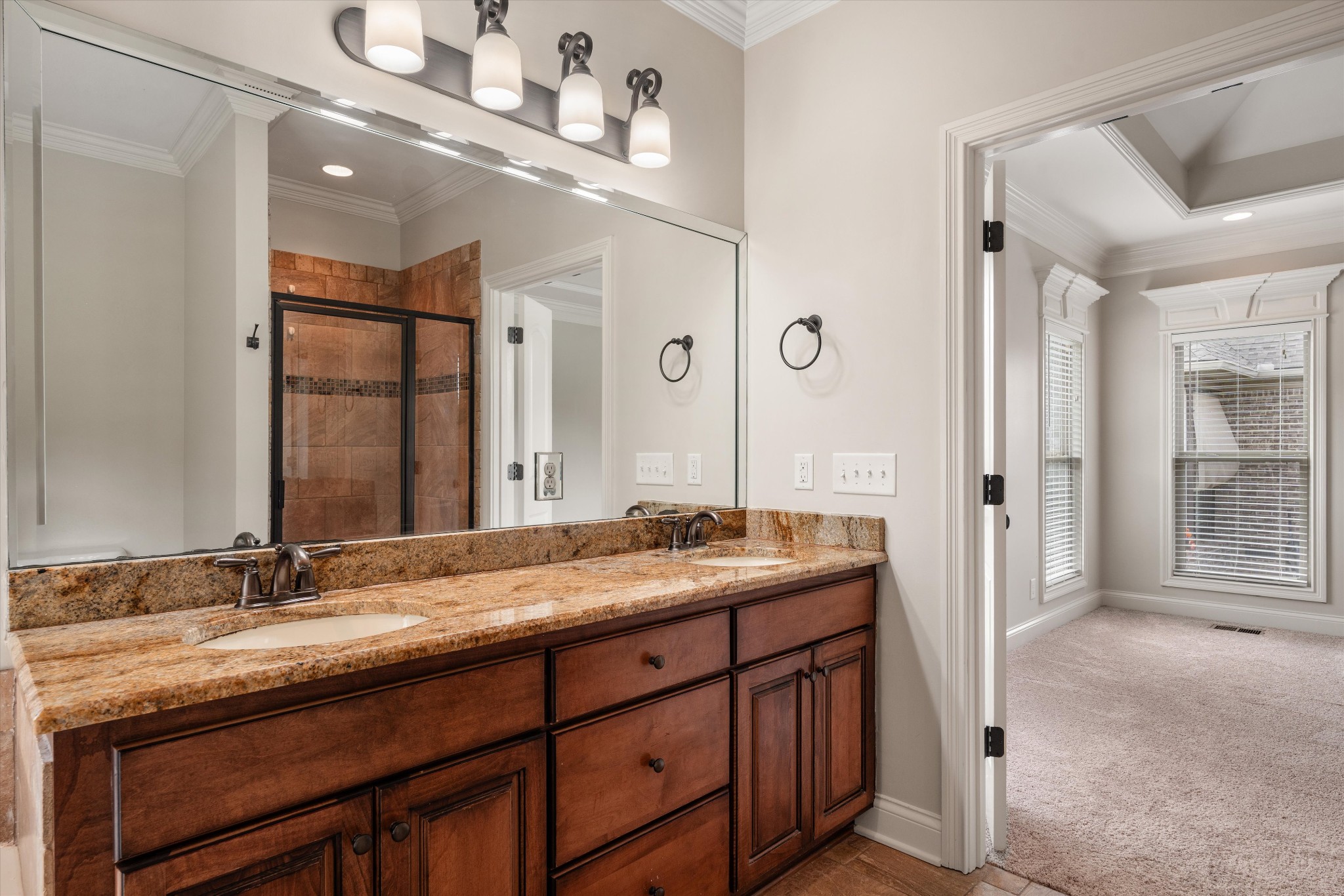 3134 Hidden Creek Dr