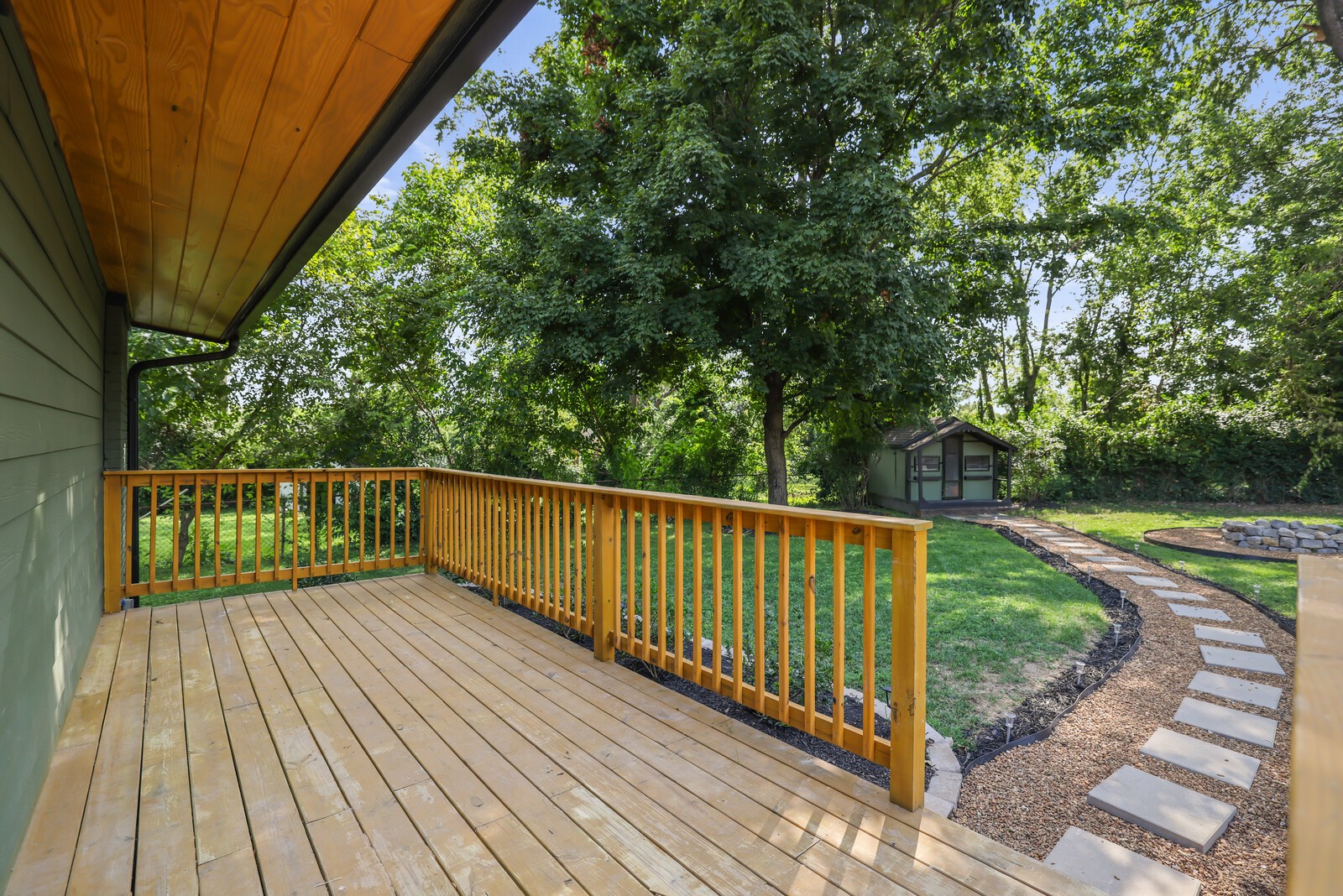 1402 Corder Dr