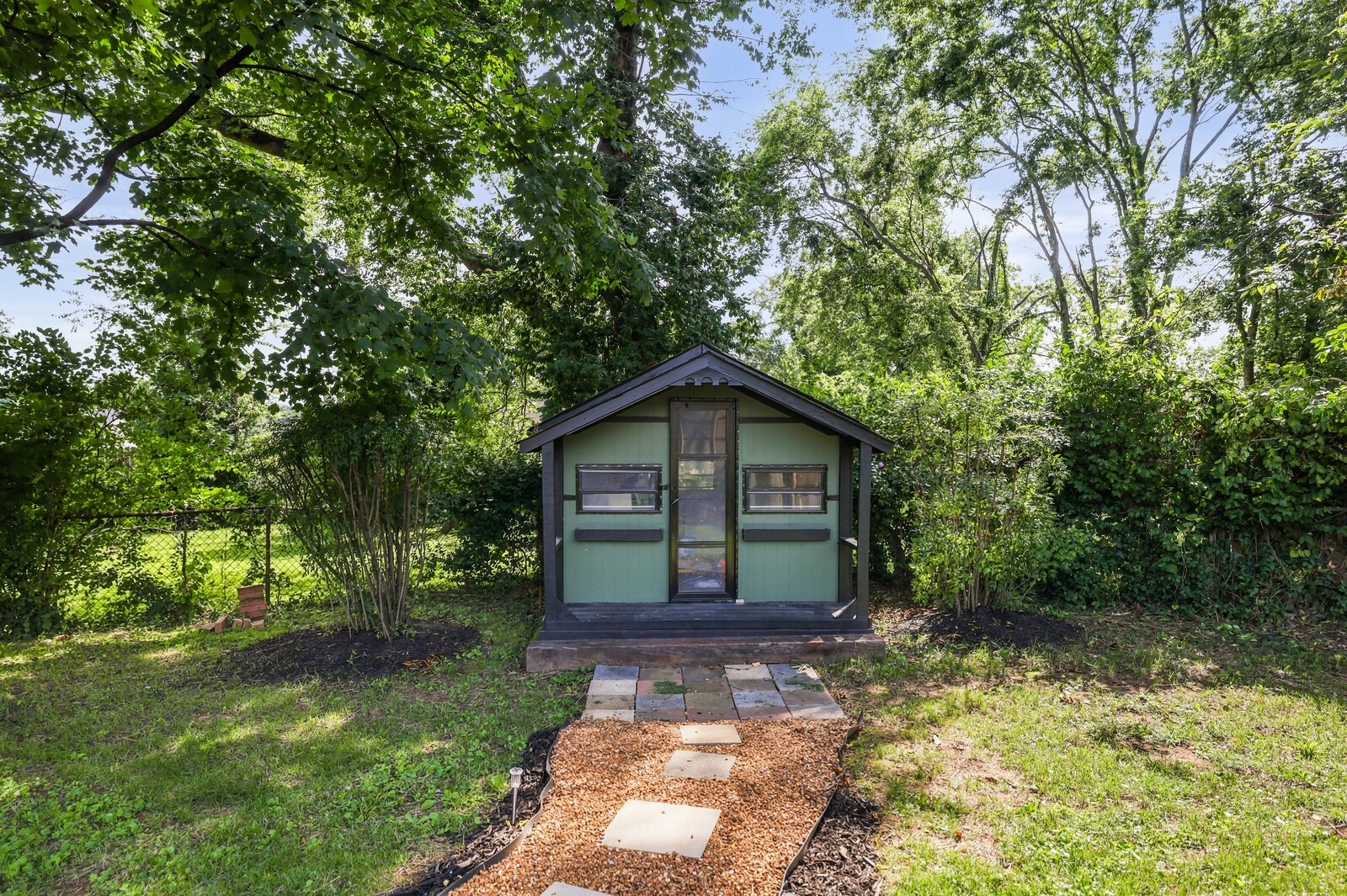 1402 Corder Dr