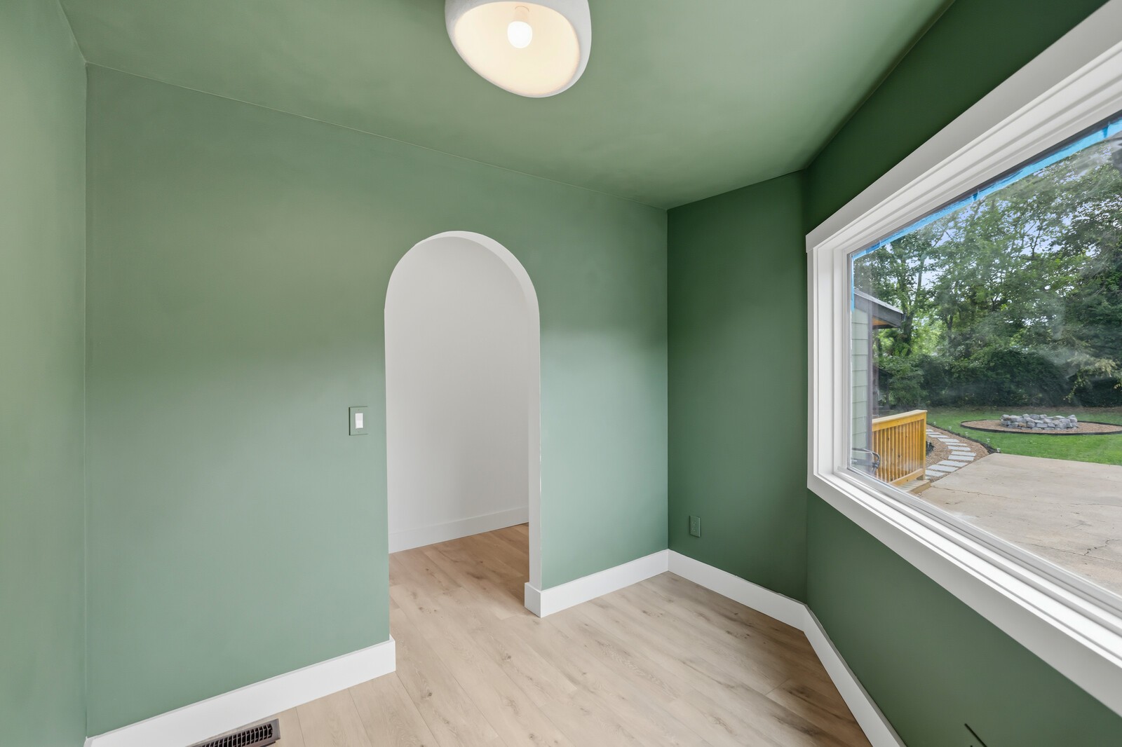 1402 Corder Dr