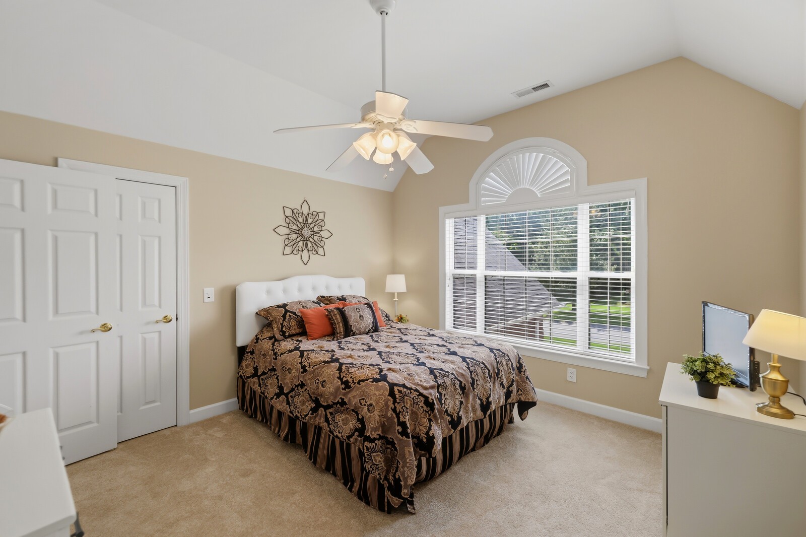 1005 Alcove Ct