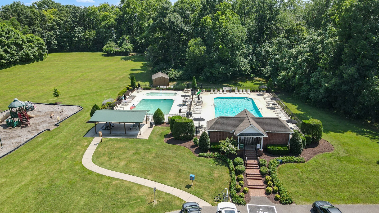 1005 Alcove Ct