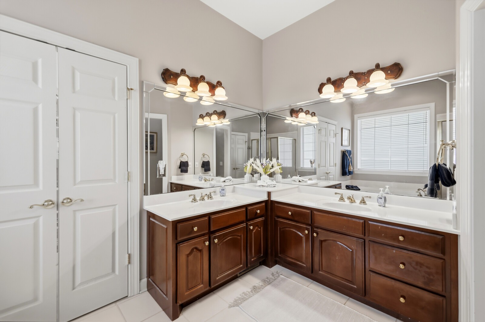 1005 Alcove Ct