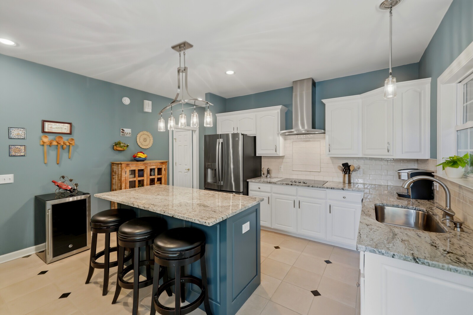 1005 Alcove Ct