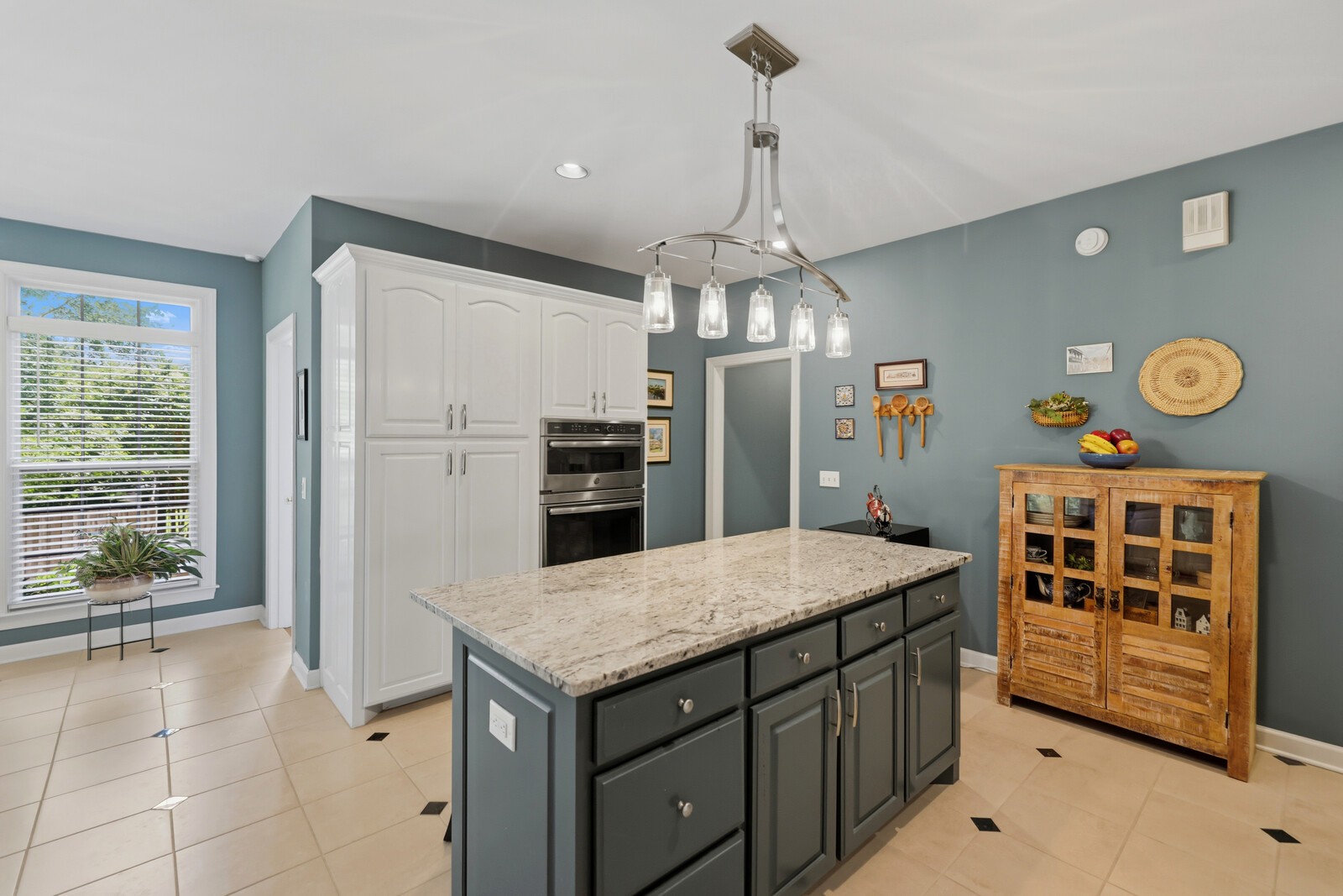 1005 Alcove Ct