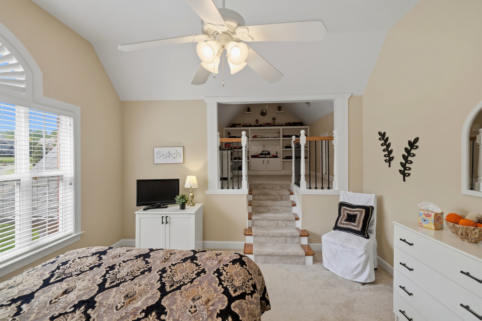 1005 Alcove Ct