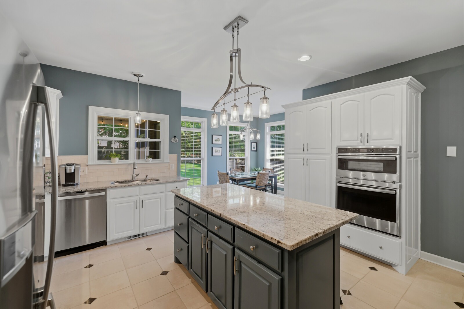 1005 Alcove Ct
