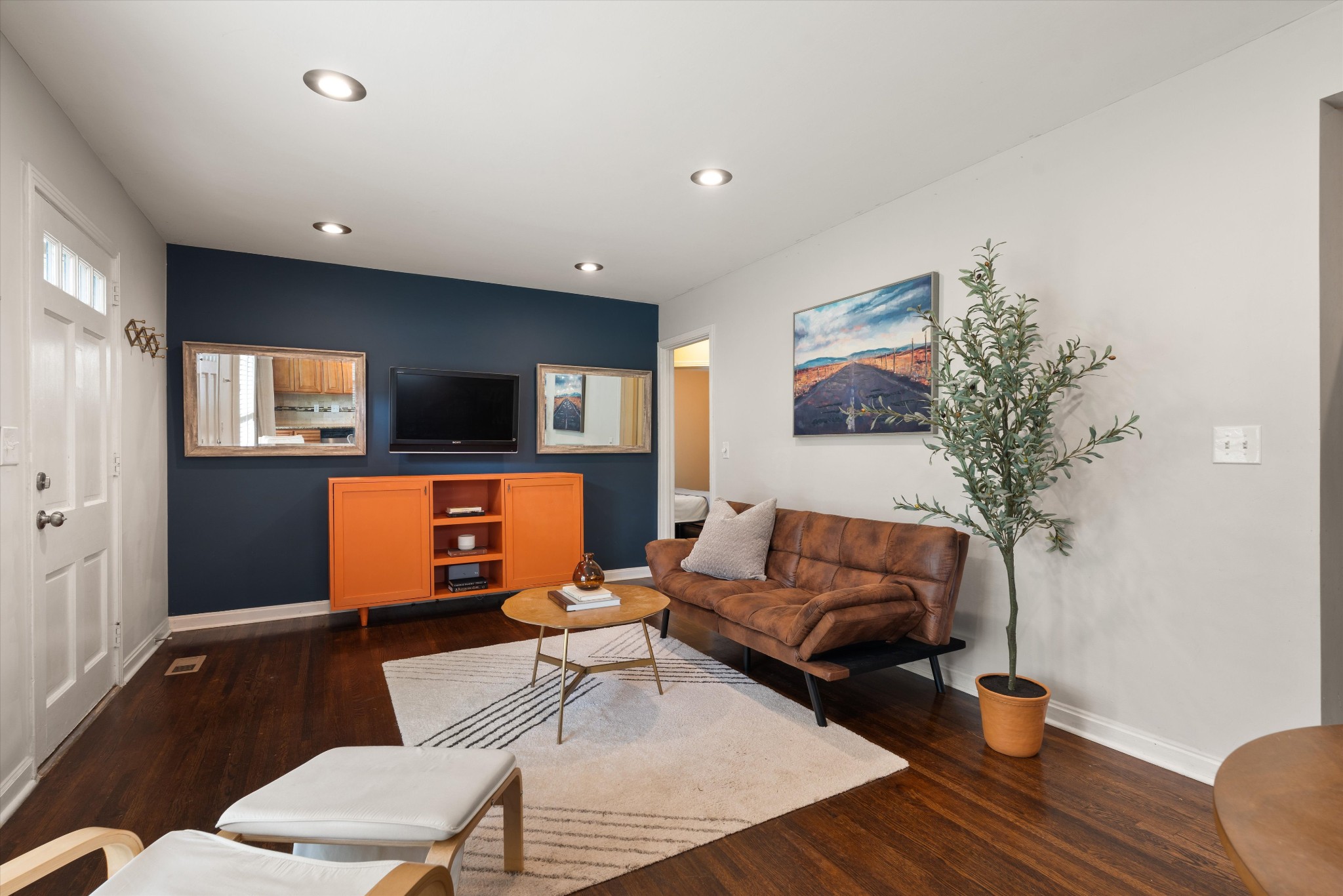 207 Theodore Rd