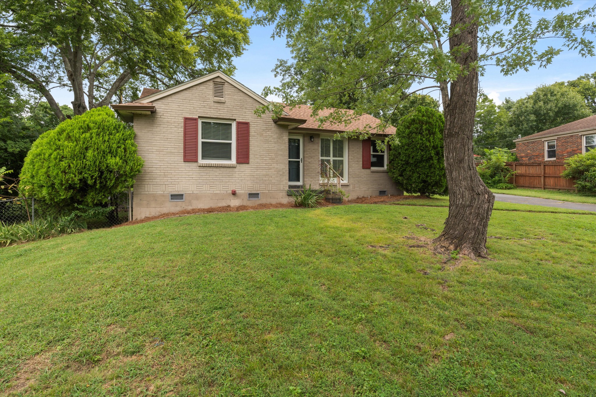 207 Theodore Rd