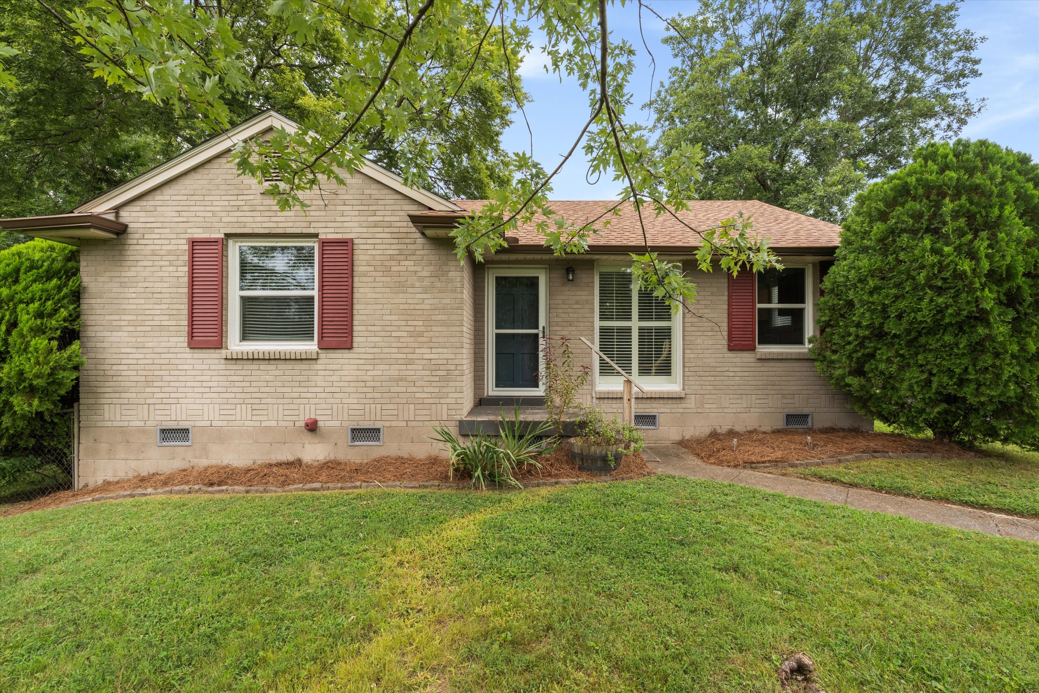 207 Theodore Rd