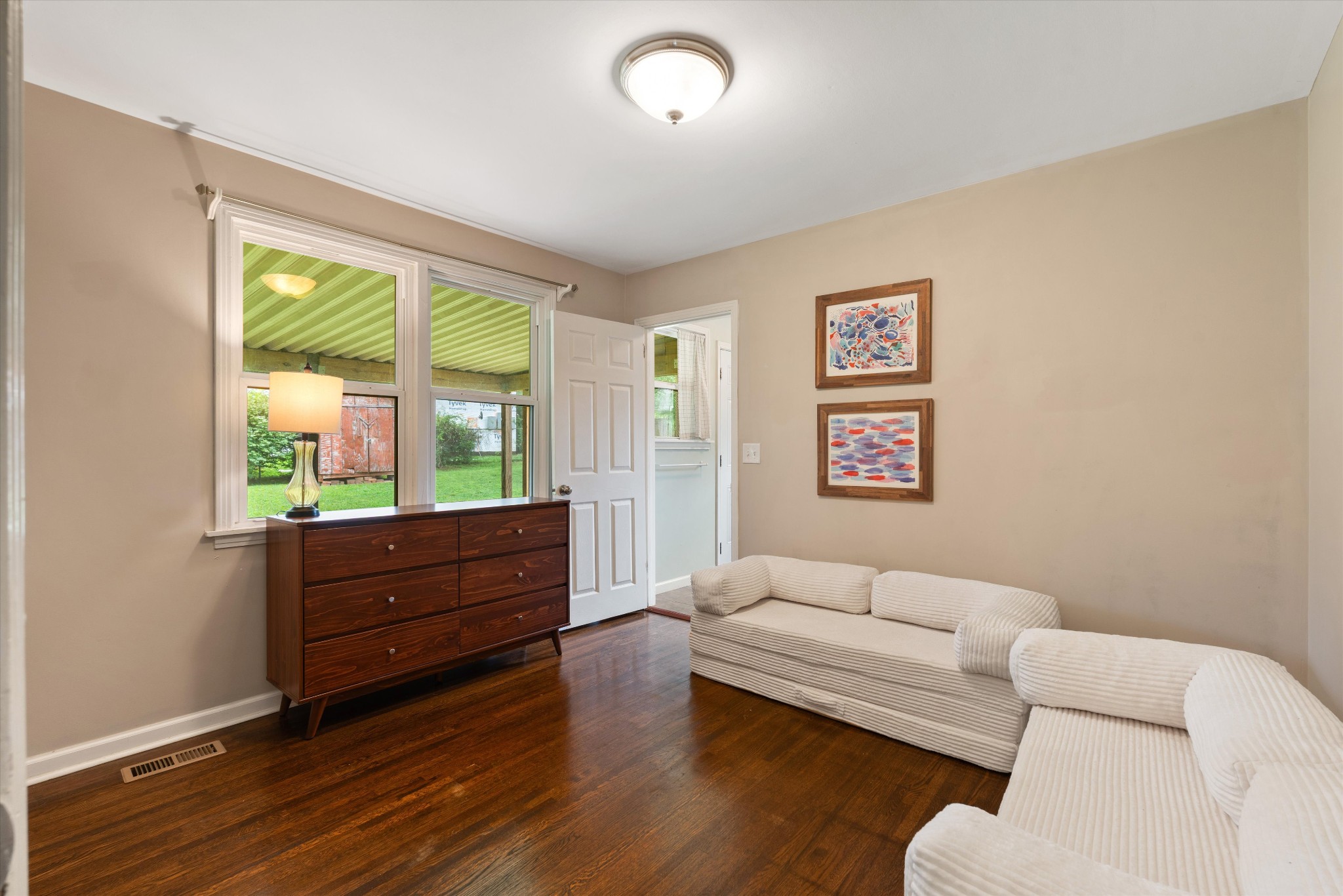 207 Theodore Rd