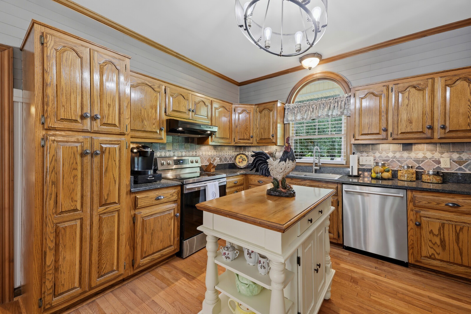 1866 Baker Rd