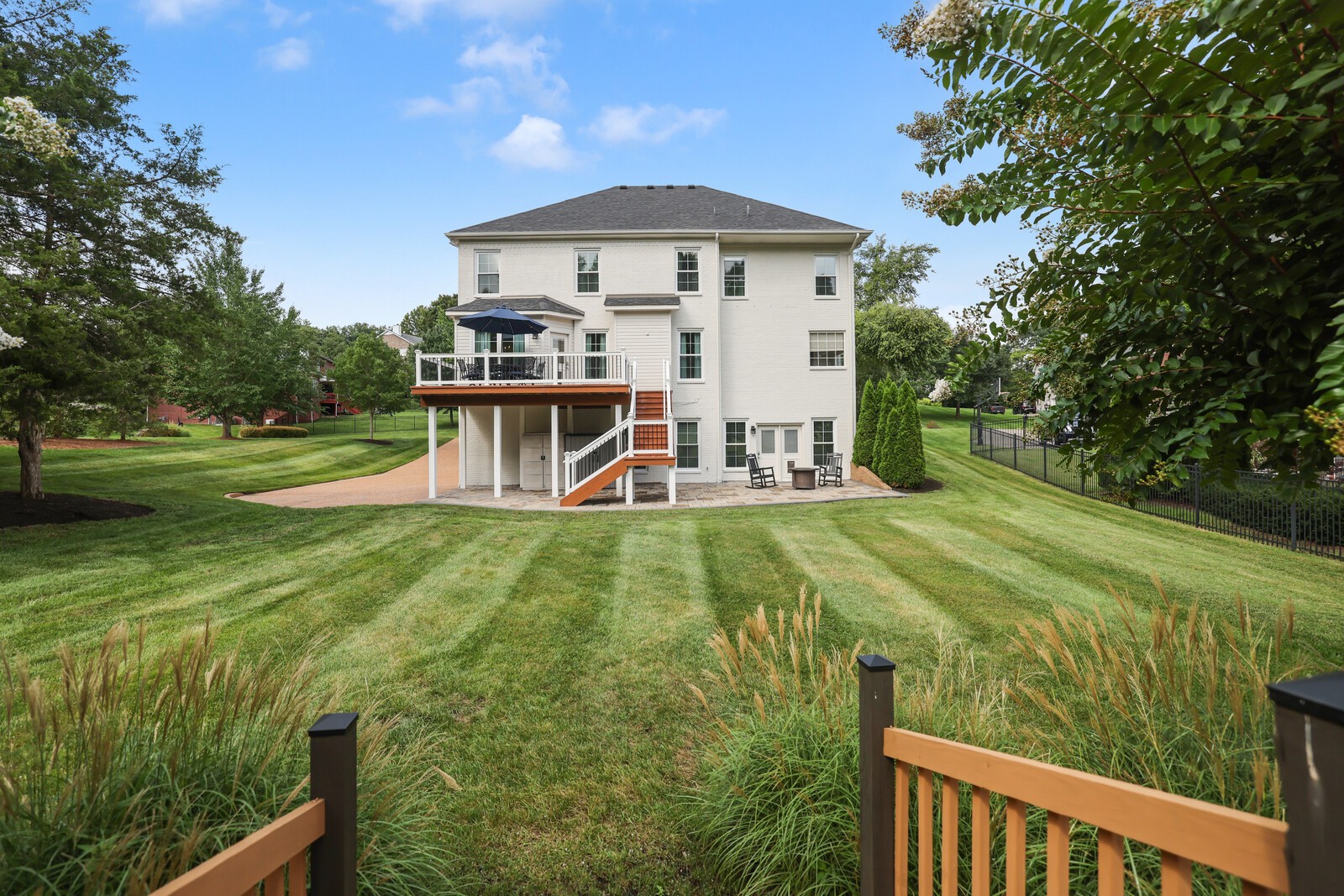 2020 Valley Brook Dr