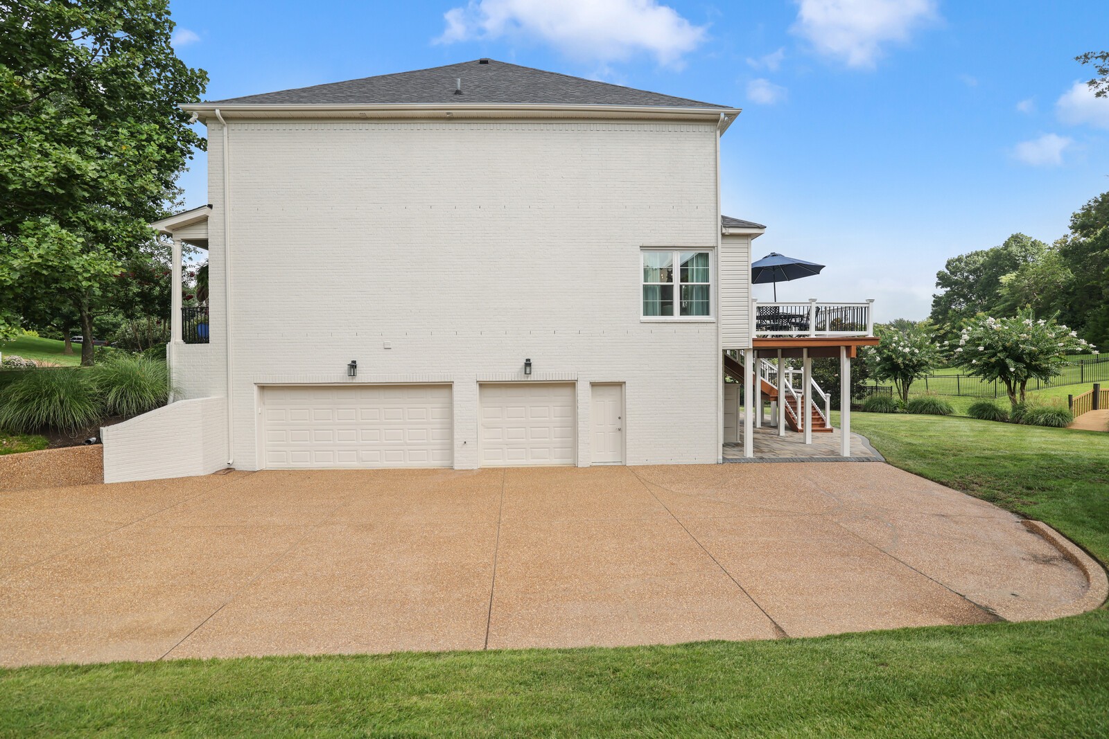 2020 Valley Brook Dr