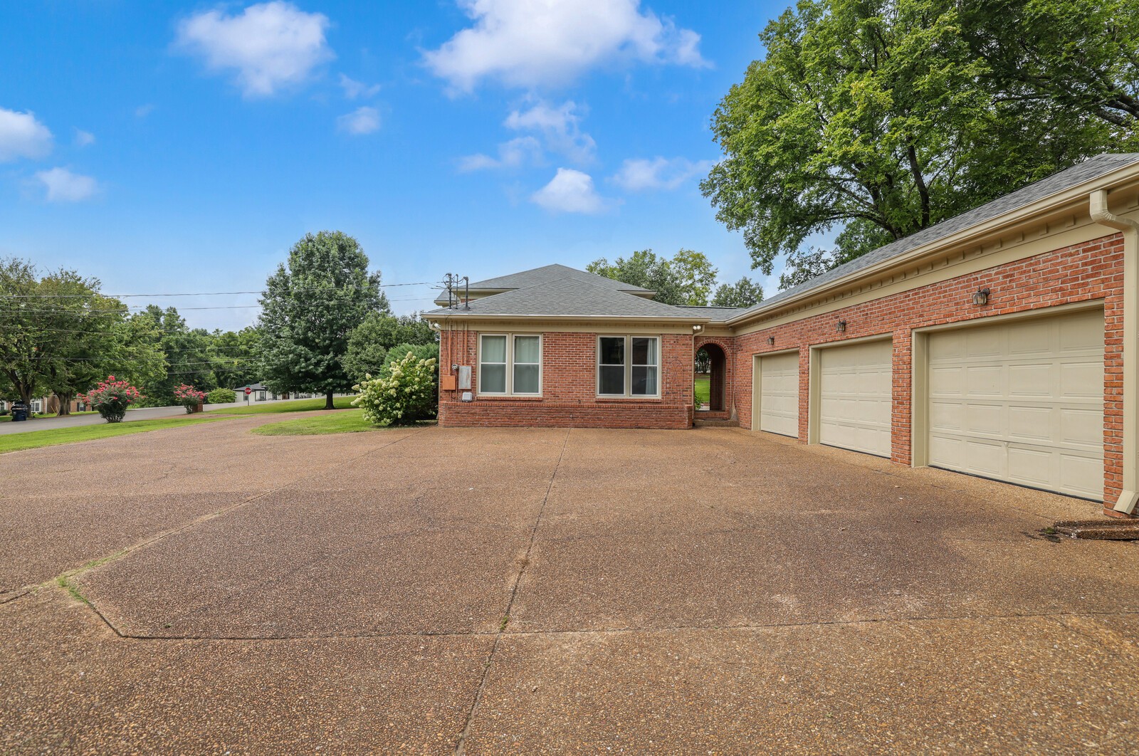 760 Dairy Ln