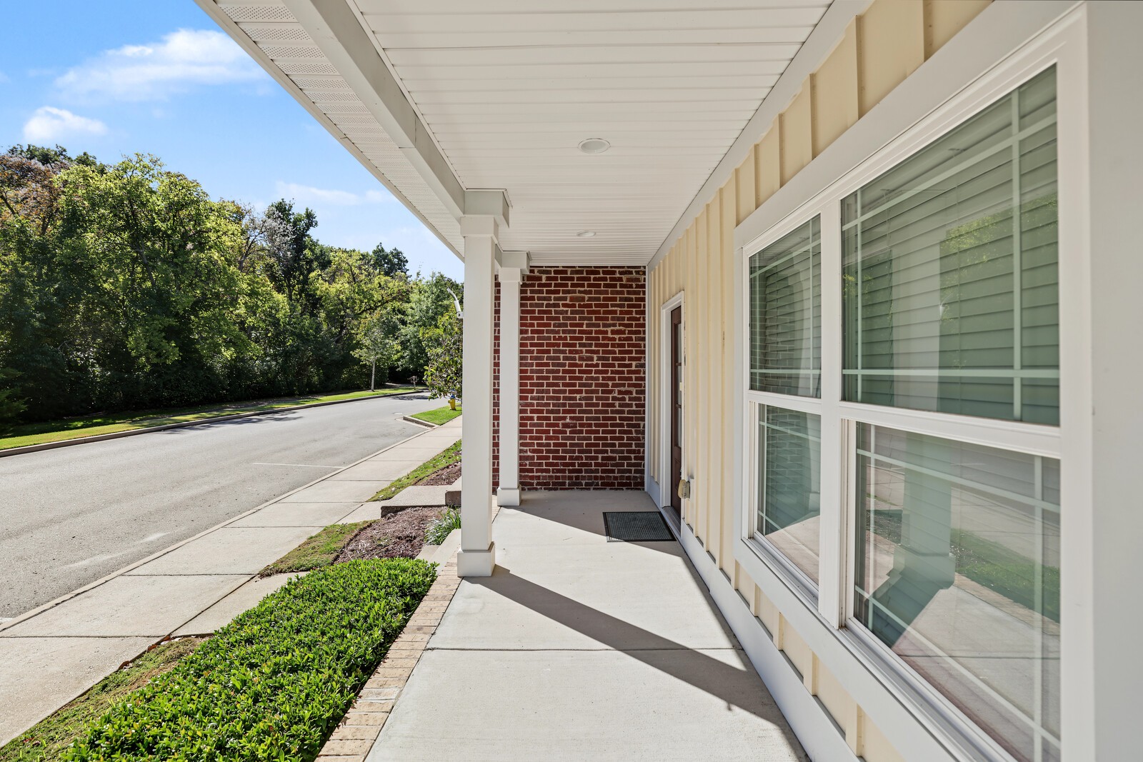 1610 Shadow Green Dr